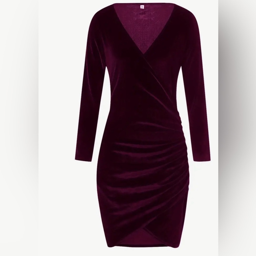Burgundy Velvet Bodycon Ruched Dress - Picture 5 of 8